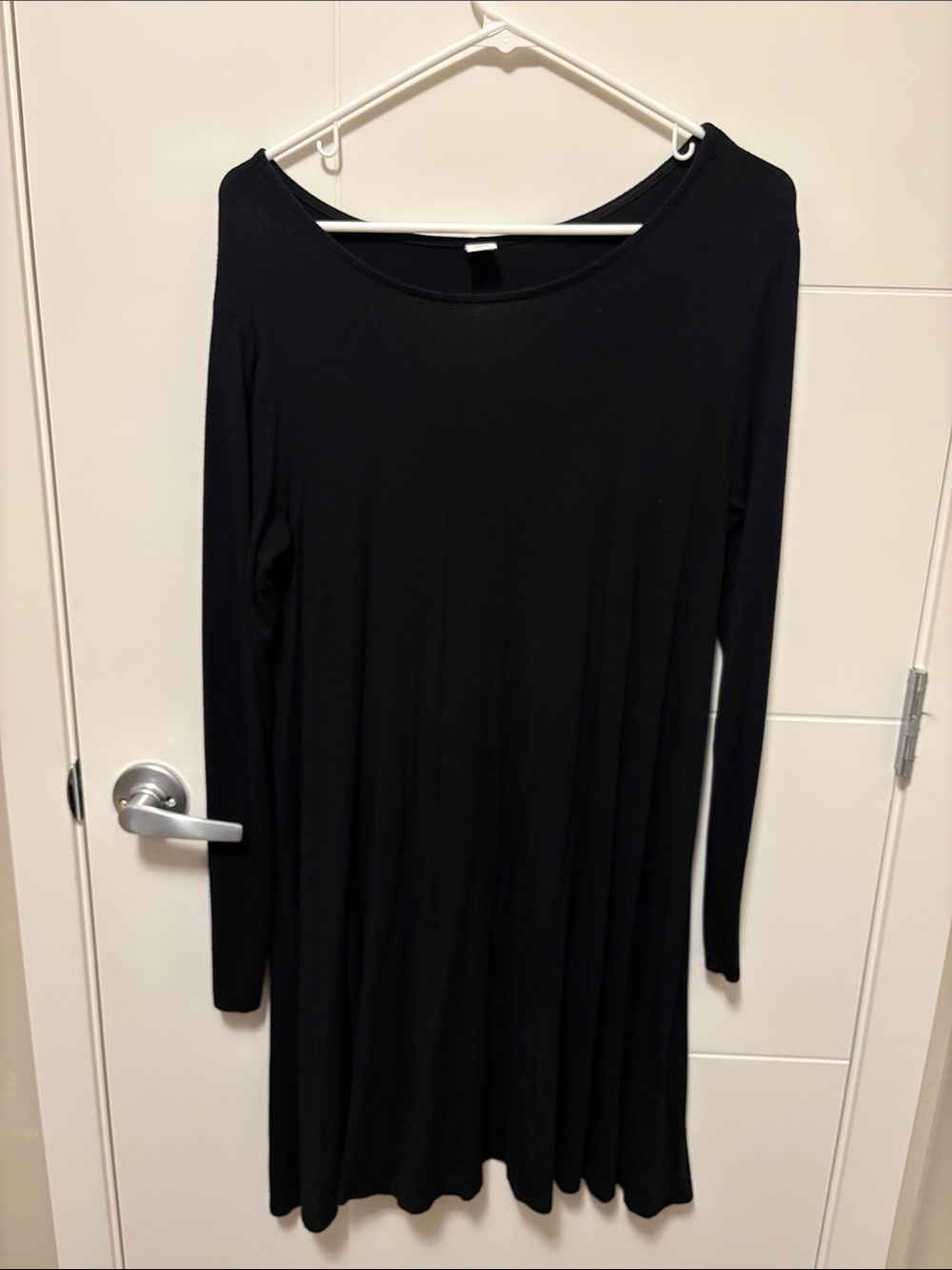 Old Navy Black Long-Sleeve Swing Dress